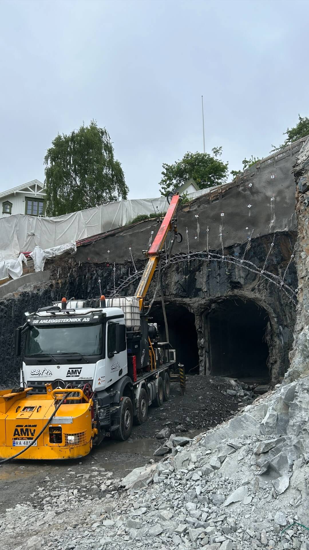 Sprøytebil på tunellprosjekt